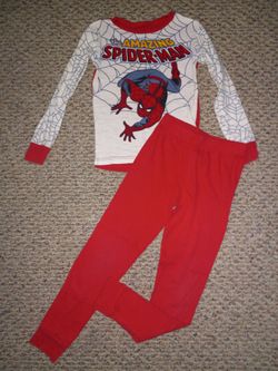 Boys Size 8 Spiderman PJs