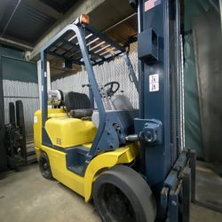 7000 Lb KOMATSU forklift For Sale 
