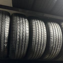 SET OF TIRE 225 60 17 YOKOHAMA 85% LIFE