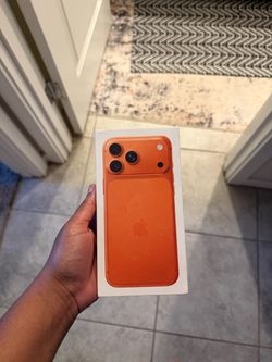 Apple iPhone 17 Pro Box Orange