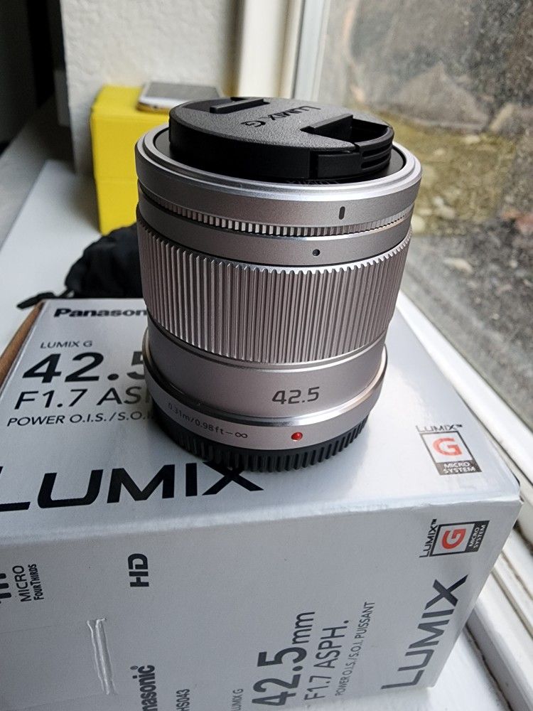 New LUMIX 42.5mm F1.7 ASPH.