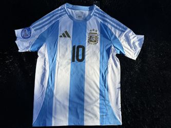 Medium Messi jersey 