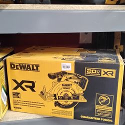 MILWAUKEE 20V MAX XR  6 - 1/2" /PO/ PULG. (165 MM) BRUSHLESS CIRCULAR SAW (TOOL ONLY)