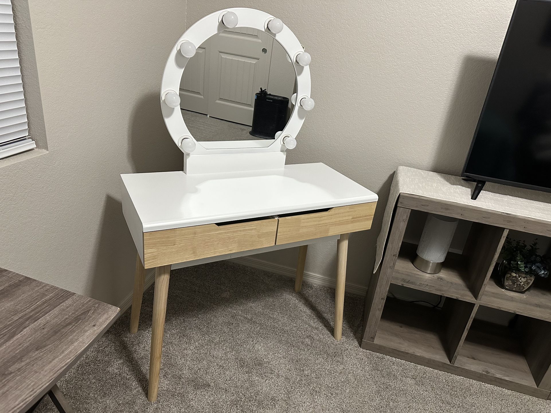 Modern Vanity with Hollywood Mirror