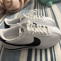 Nike Cortez