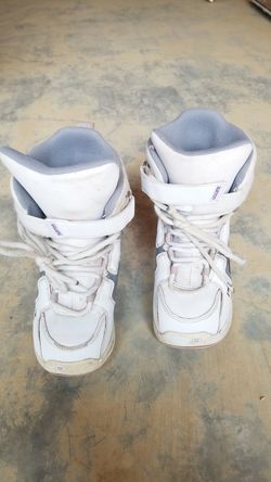 Burton sz 5 snowboard boots
