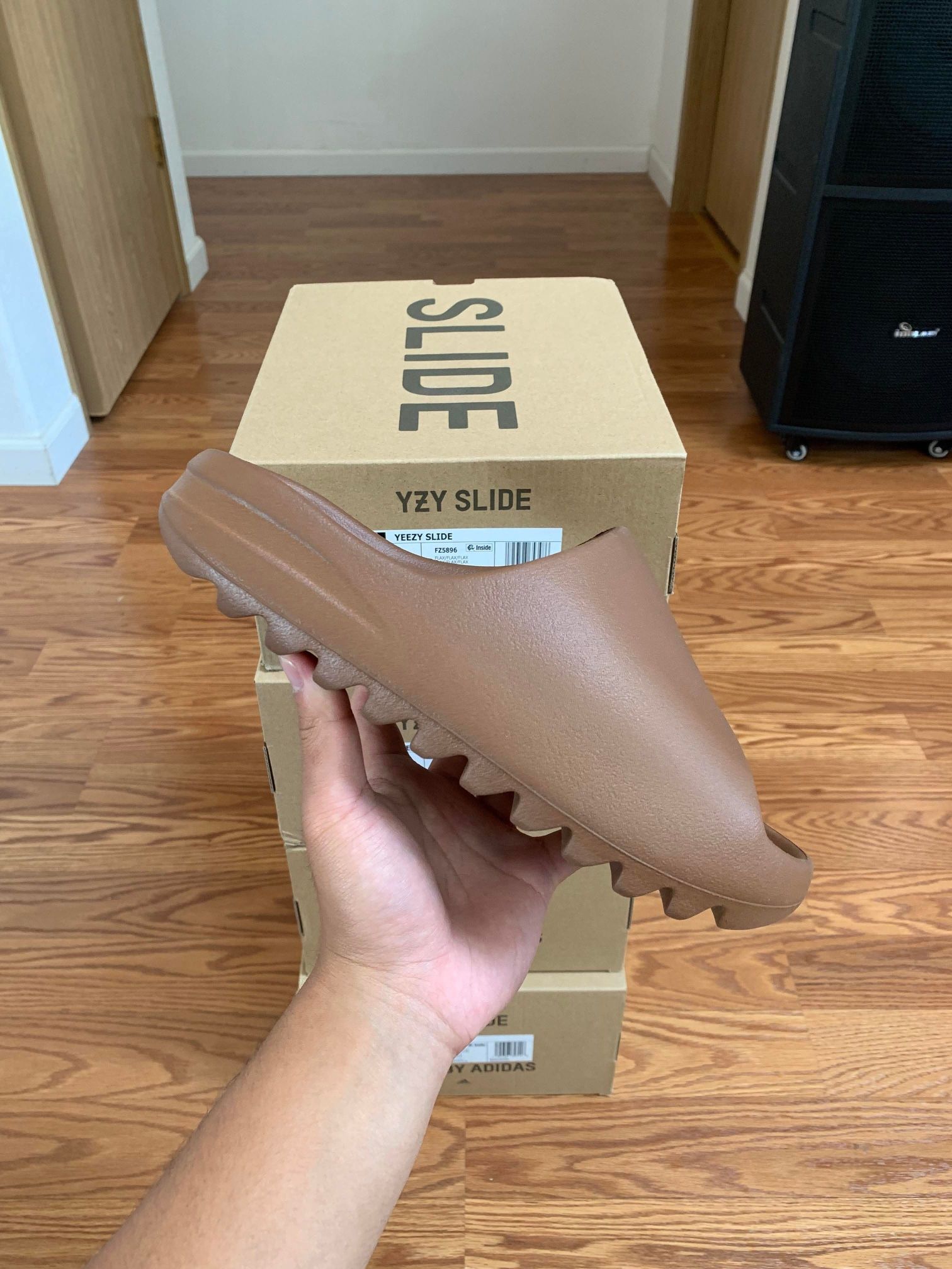 Adidas Yeezy Slide Flax Size 8, 9, 10