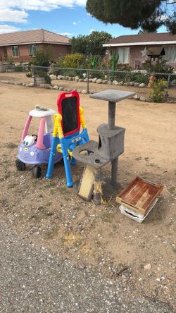Free stuff / curb alert.