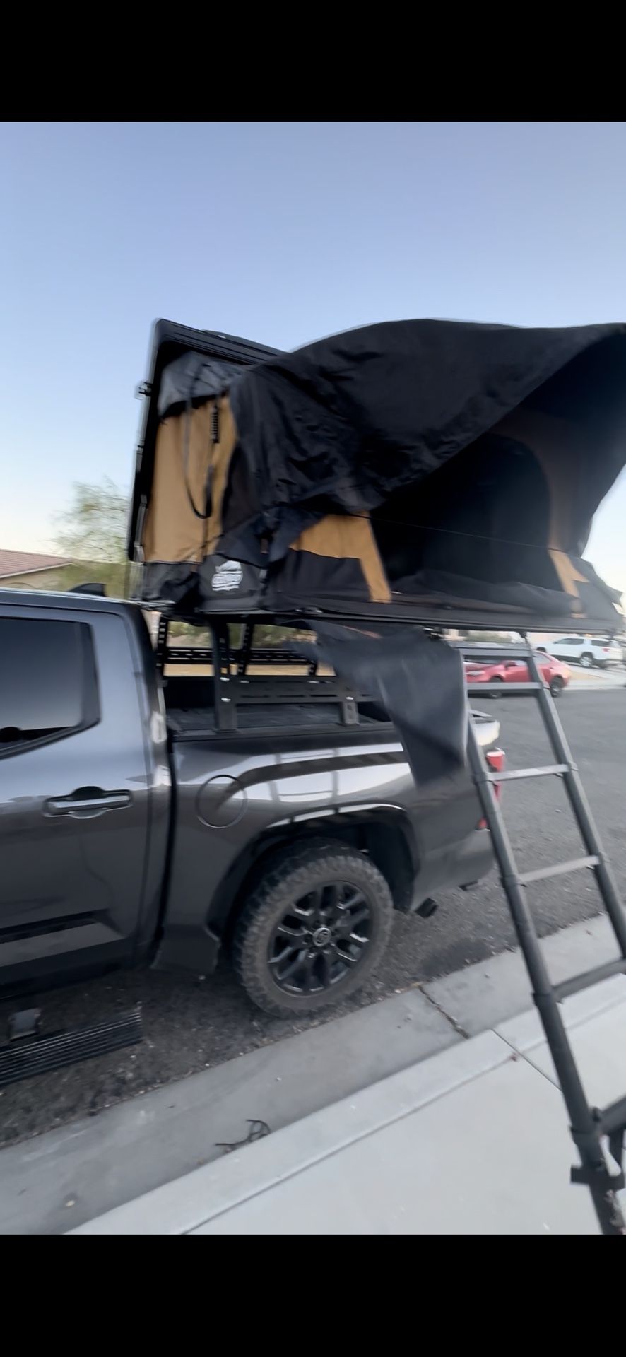 4x4 Colorado Hardtop Tent (King Size Mattress)