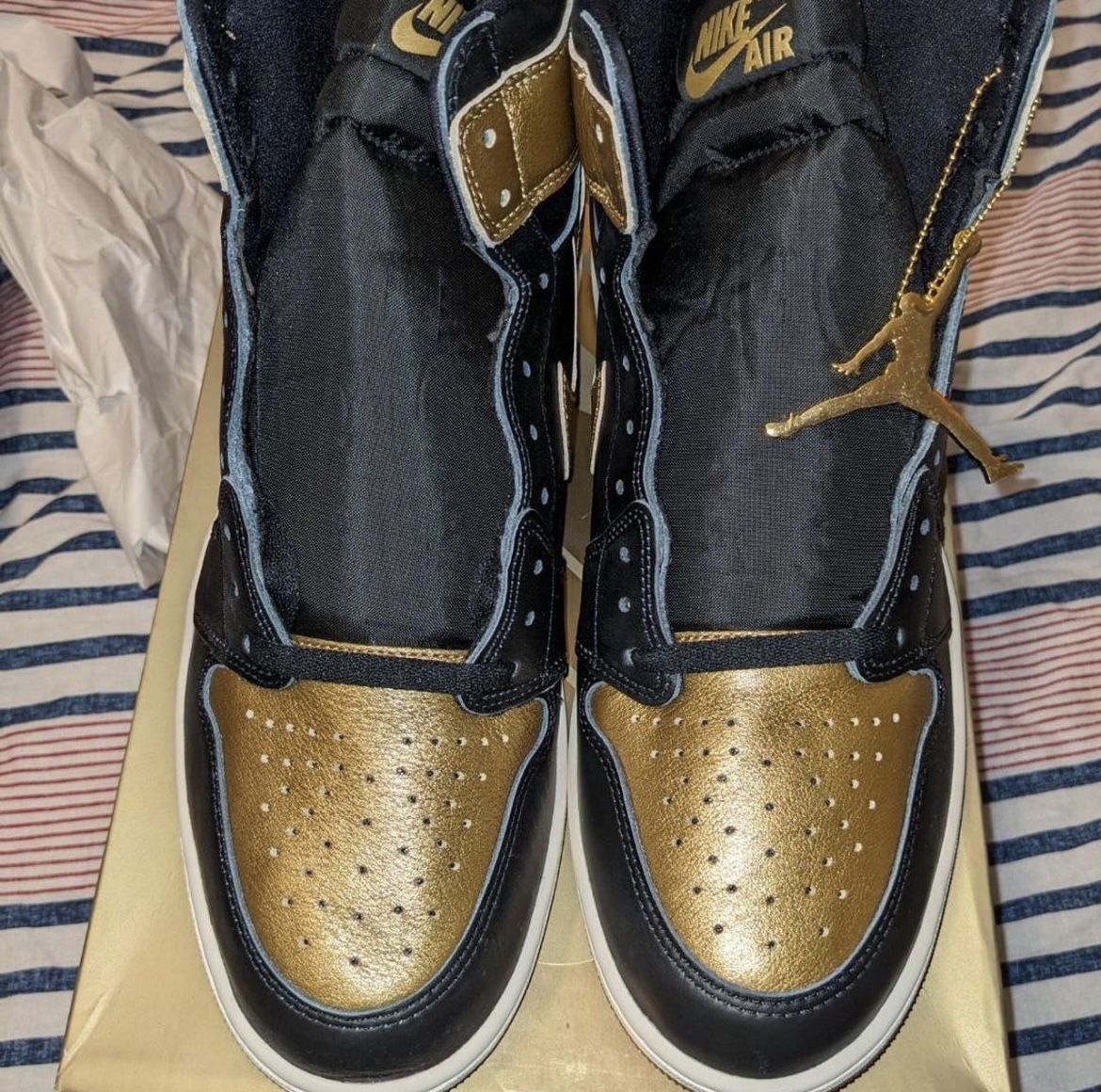 Nike Air Jordan 1 High OGMetallic Gold Black 2024 - Size 13