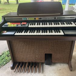 Vintage Organ
