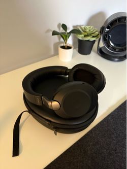 Jabra Evolve2 85 Noise-Canceling Headphones