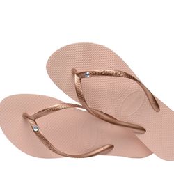 SIZE US 11 / 12, HAVAINAS WOMEN'S THONG SANDALS IN CROCUS ROSE W SWAROVSKI CRUSTAL DETAIL