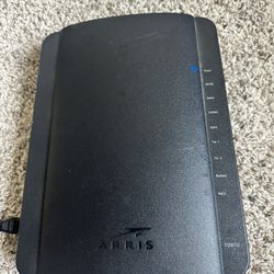 Arris TG1672G Gateway WIFI (2.4GHz - 5.0GHz) 4 Port Modem