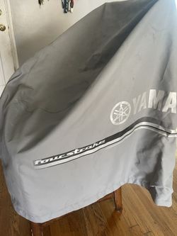 Yamaha Outboard Engine Cover