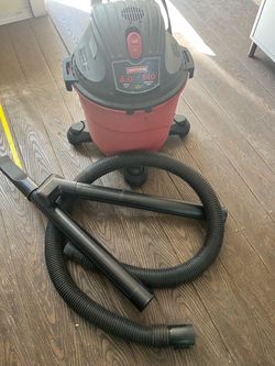 Craftsman 4.0 HP Wet/Dry Vac with Hose 9 gallon
