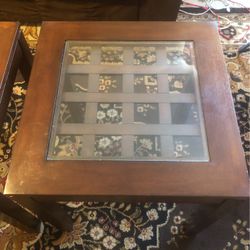 2 End table use brown color good condition