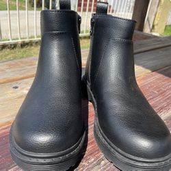 Girl boots