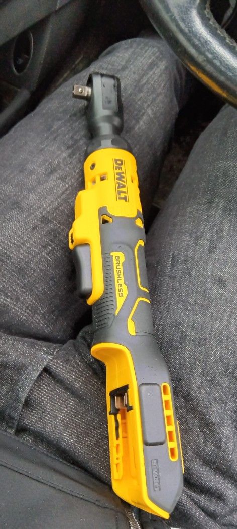 Dewalt 20v 3/8 Ratchet