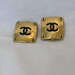 CHANEL 1993 Paris Gold and Black Vintage Earrings - Rare!