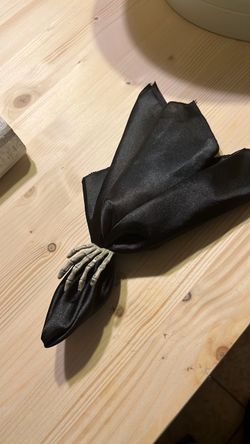 Halloween Black silk table napkins