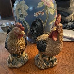 Farmhouse Decor Rooster And Hen 6” Tall 