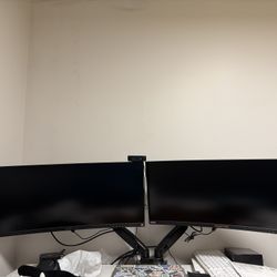 Dual Monitors (free Monitor Hands)