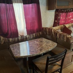 2005 Fifth Wheel Travel Trailer 