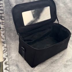 MAC CARRY-ALL BLACK NYLON TRAVEL CASE