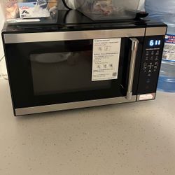 New Microwave Hardly Used Asking 90