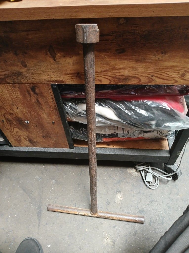 Water Valve Shut Off Tool