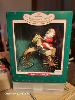 CHRISTMAS DECORATIONS ORNAMENTS HALLMARK 150 Pcs