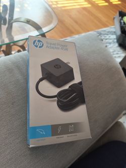 HP travel power Adapter 45w