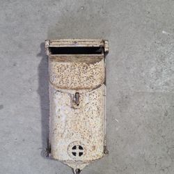 Vintage Mail Box