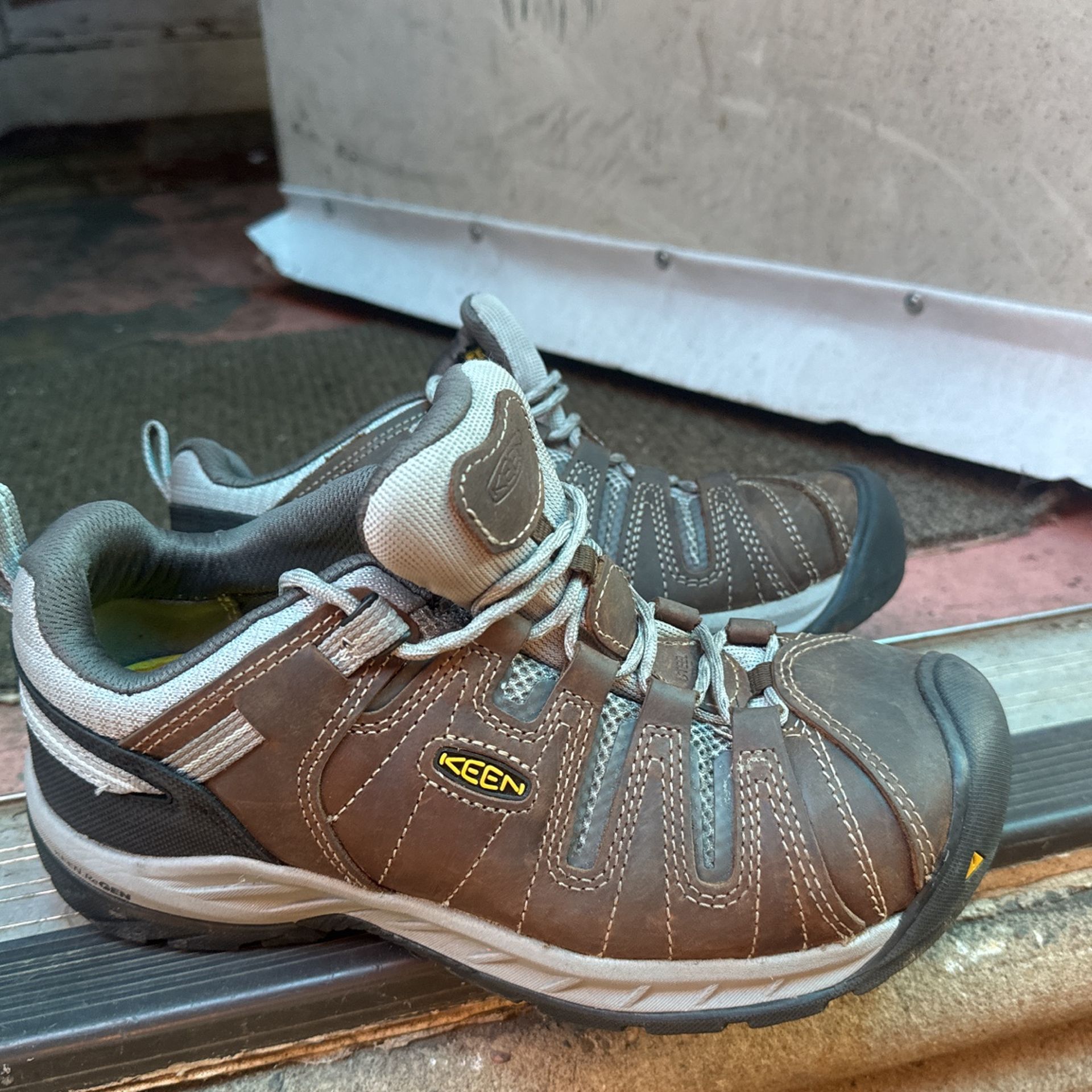 Keen Work Shoes Steel Toe Great Condition!