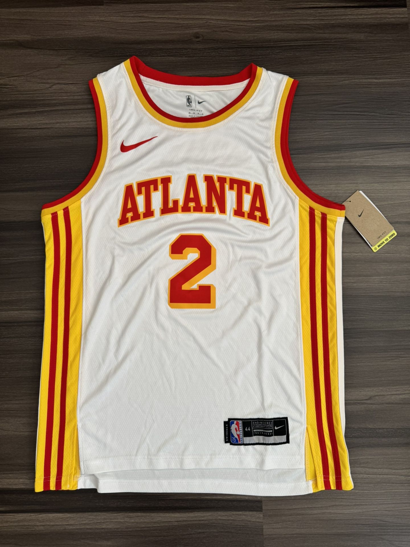 Nike Atlanta Hawks Sharife Cooper #2 NBA Swingman Jersey Men’s 44 Medium NWT 100% authentic. Brand new with tags. The product is a Nike Atlanta Hawk