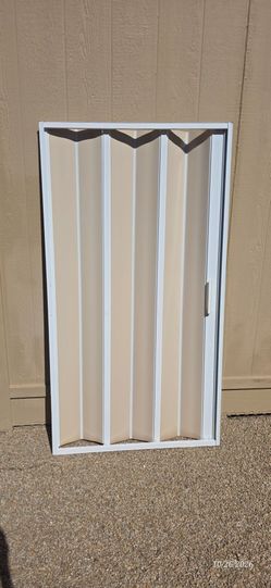 RV Shower Door