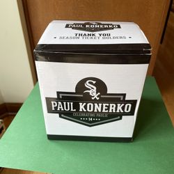 Chicago White Sox Paul Konerko Retired Jersey Statue Season Ticket Holder In Box