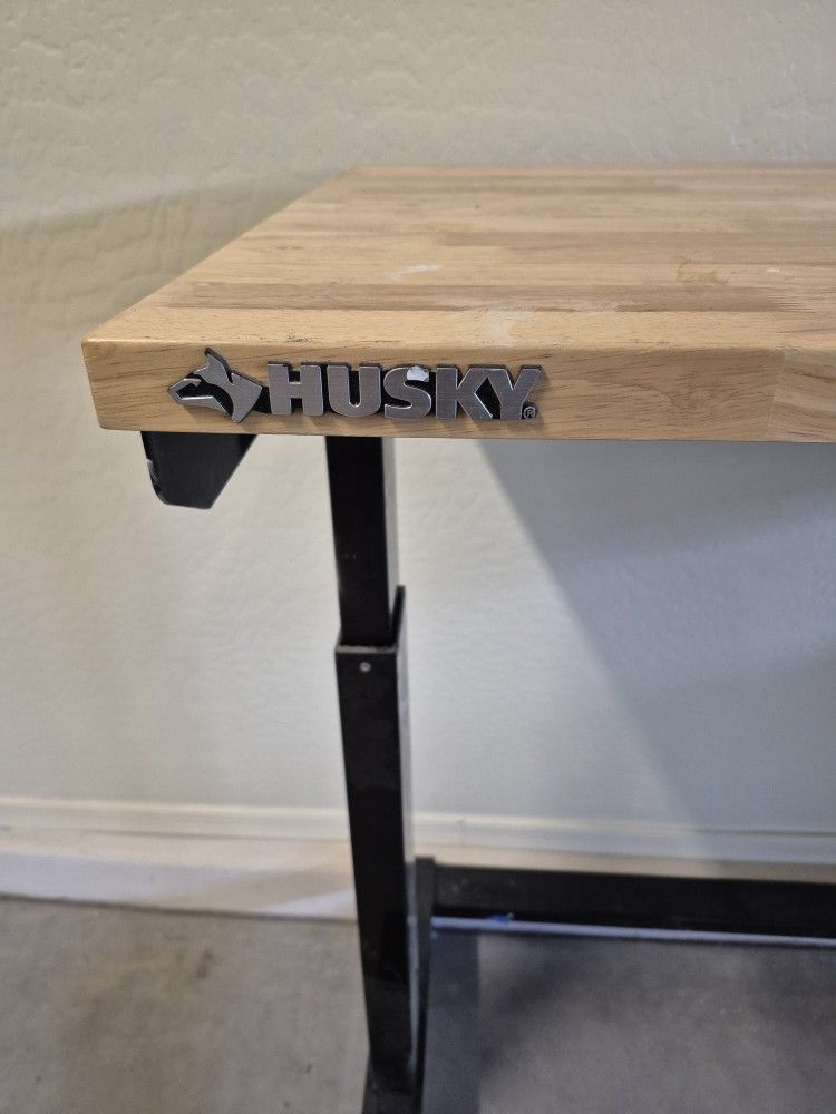 Heavy Duty HUSKY Adjustable Height Work Station