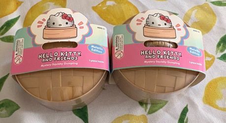 Hello kitty and friends mystery squishy dumpling