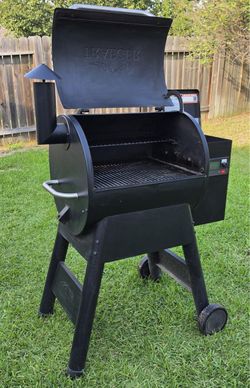 Traeger Pro 575 WiFi Pellet Grill and Smoker