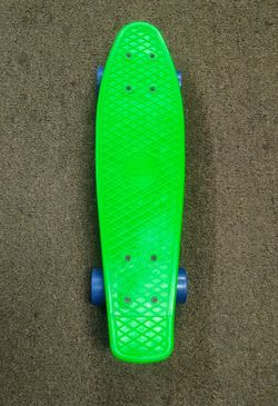 22" Penny style skateboard