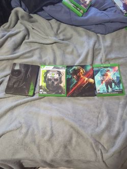 Xbox Game Lot – COD MW2 & Battlefield 2042