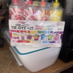 Tie Die Complete Kit  BRAND NEW 