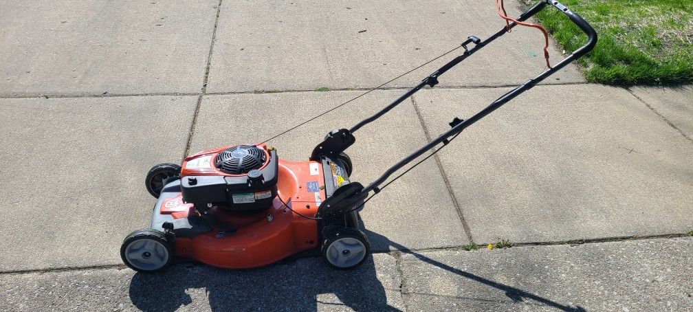 Husqvarna 775EX Push Mower