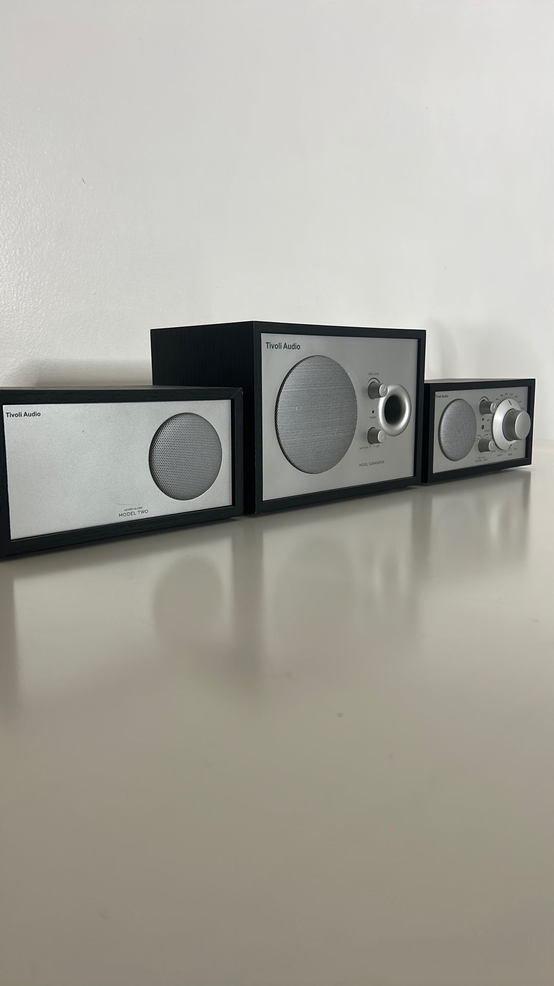Trivoli Audio  Model 2 + Model Subwoofer 