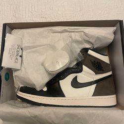 Air Jordan 1 Retro High OG MOCHA 