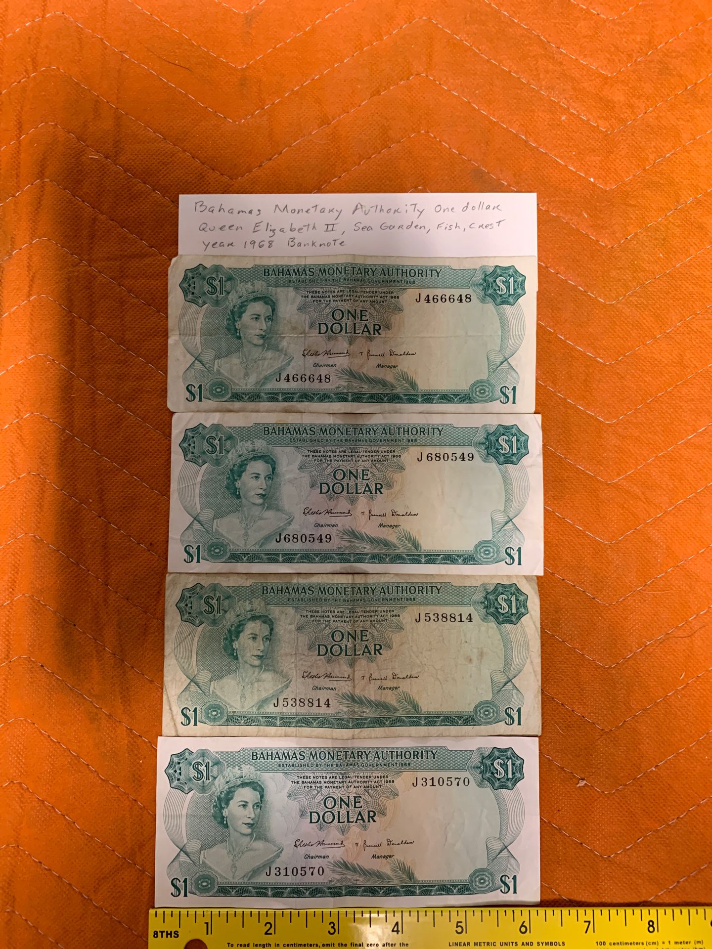 Bahamas monetary authority one dollar