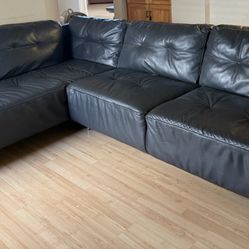 Leather Sectional in excellent condition