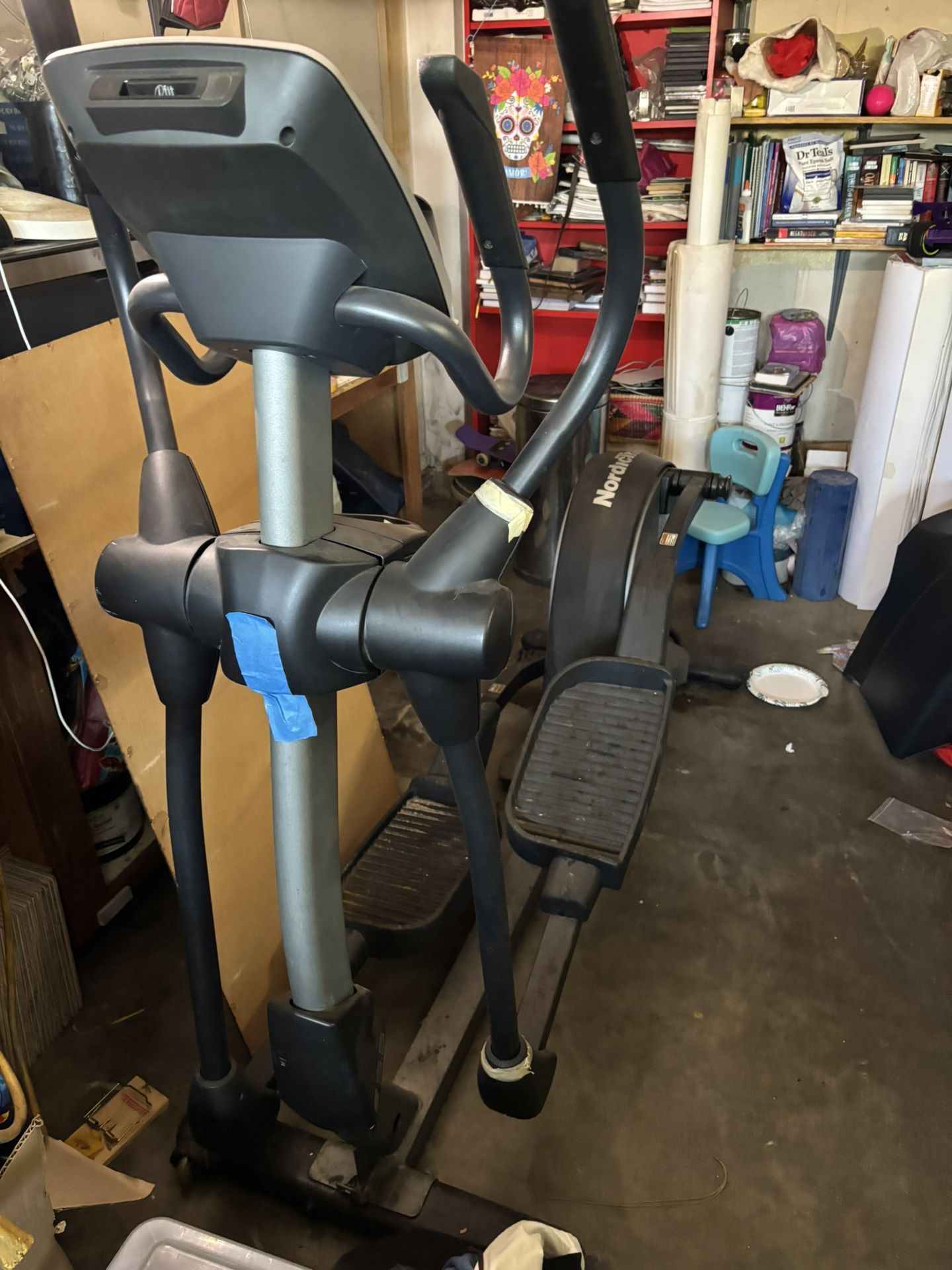 Nor de Truck, exercise, Machine, 100 and Fifty Dollar